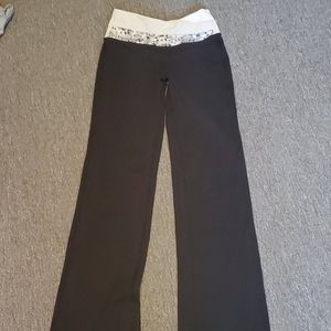 Lululemon groove pants